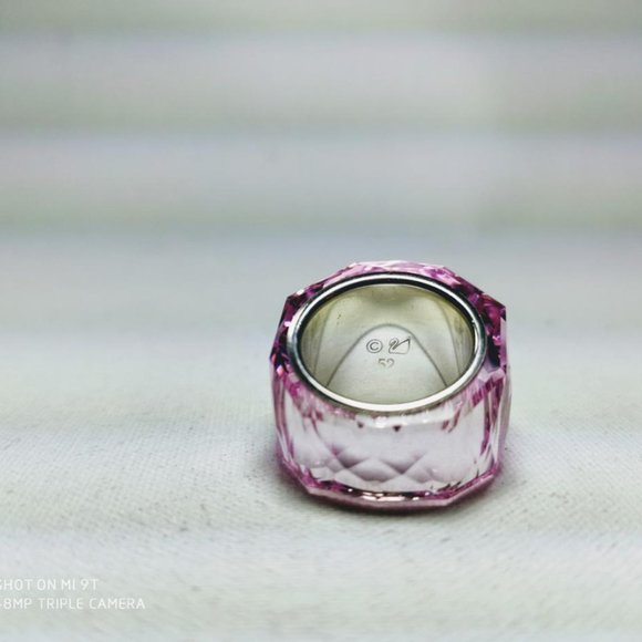 Swarovski Nirvana Pink - Picture 5 of 6